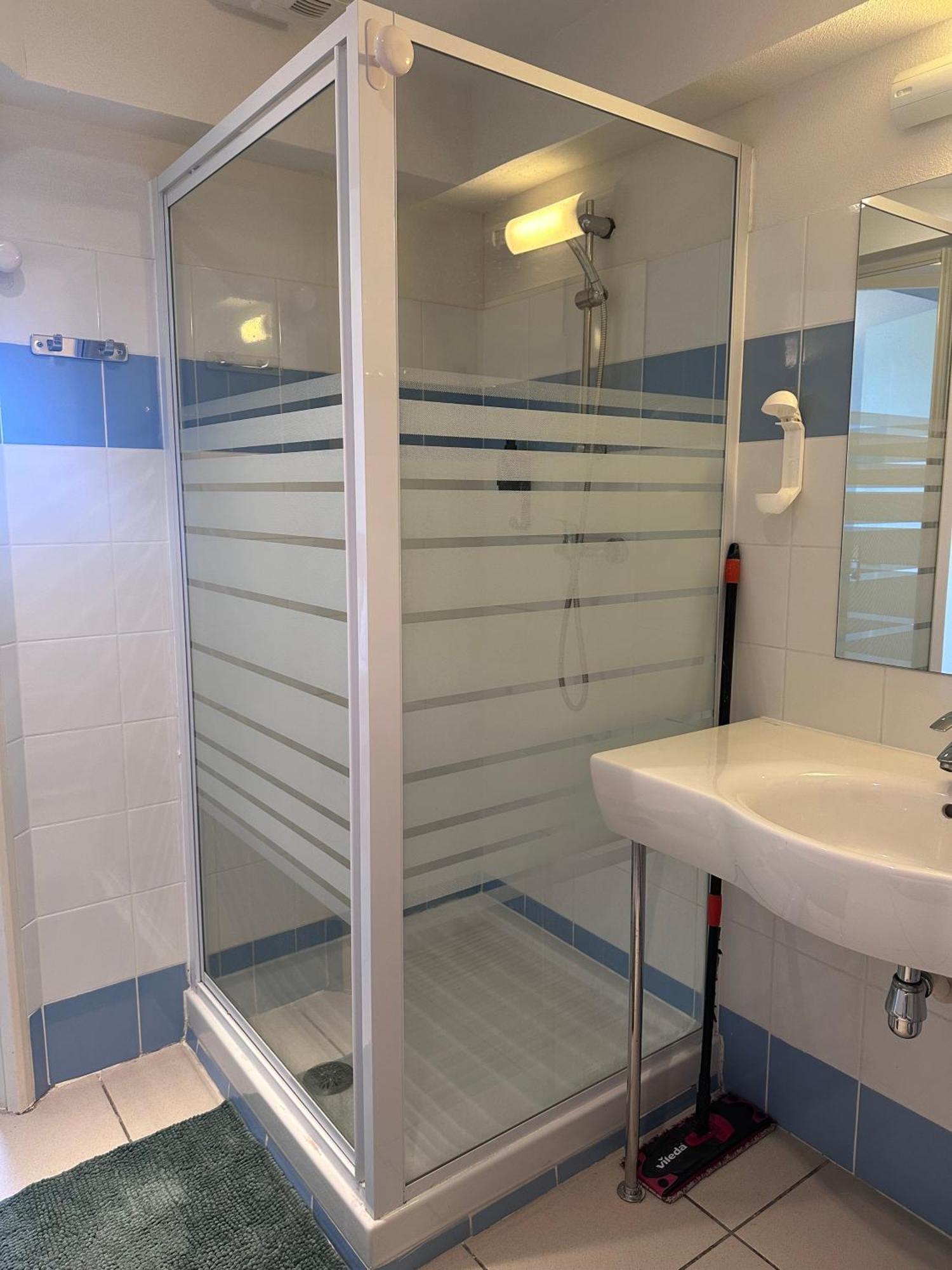 Charmant Studio Le Clos D'Aix Parking Prive Gratuit Et Piscine Aix-en-Provence Exterior photo