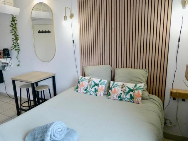 Charmant Studio Le Clos D'Aix Parking Prive Gratuit Et Piscine Aix-en-Provence Exterior photo