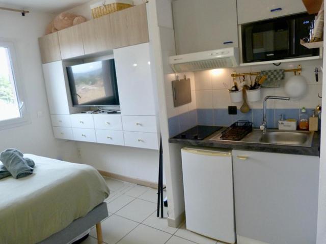 Charmant Studio Le Clos D'Aix Parking Prive Gratuit Et Piscine Aix-en-Provence Exterior photo